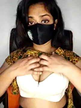 tapur- (F teen) - Bra show