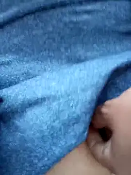 Webcam Model (Layla-daring)  is live.Free join now!