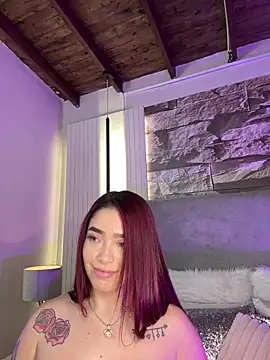 Webcam Model (HannahCollyns)  is live.Free join now!