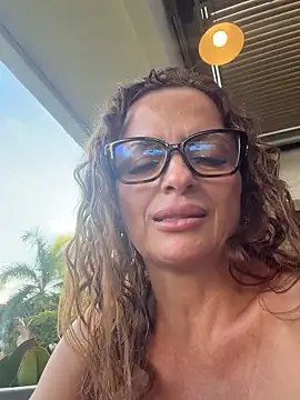 Webcam Model (CioniWeiss)  is live.Free join now!