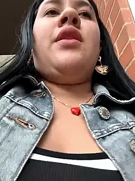 Kendra-daring webcam