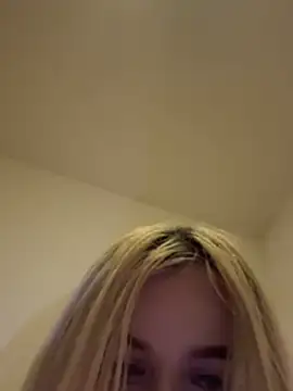 Steffi_Snowbunny webcam