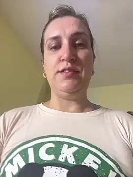 Bia_sexynovaes webcam