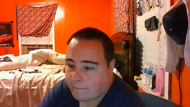 bigdaddy25078 (M young) - menu and private shows open come havefun