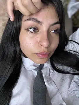 Webcam Model (hurrem_18)  is live.Free join now!