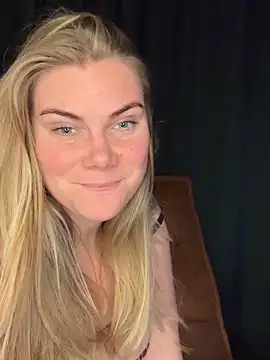 SexyBlondJoanna's Thumb Image