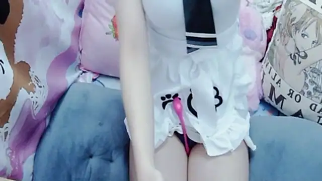 alice-hot88 - Alice-Hot88's free webcam - UK Sex Cams