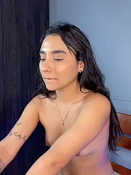 Webcam Model (Zafira_Montiel)  is live.Free join now!