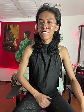 MadamLeRouge Live Webcam on Stripchat