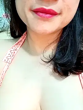 Sweet_love79 Live Webcam on Stripchat