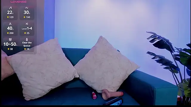 Caroline_Millerr Live Webcam on Stripchat