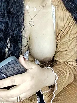 Malika_695