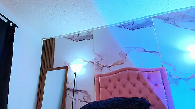 Webcam Model (Jade20_)  is live.Free join now!