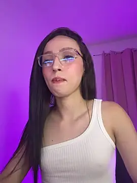 Im_lauritaa Live Webcam on Stripchat