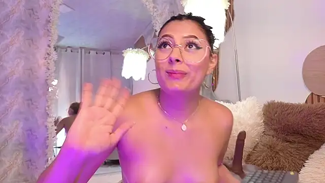 madisonjones- webcam