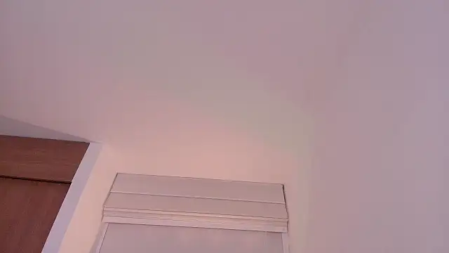 arianareynoldss - ArianaReynoldss's free webcam - UK Sex Cams