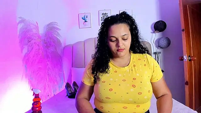 _aithanaa_ - _aithanaa_'s free webcam - UK Sex Cams