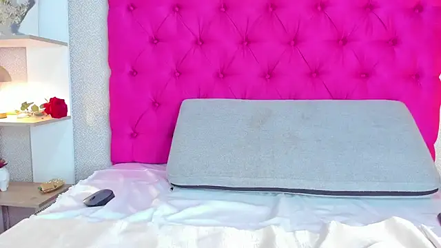 mia_ellieth - Mia_ellieth's free webcam - UK Sex Cams