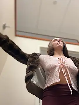 lunagirl13 Live Webcam on Stripchat