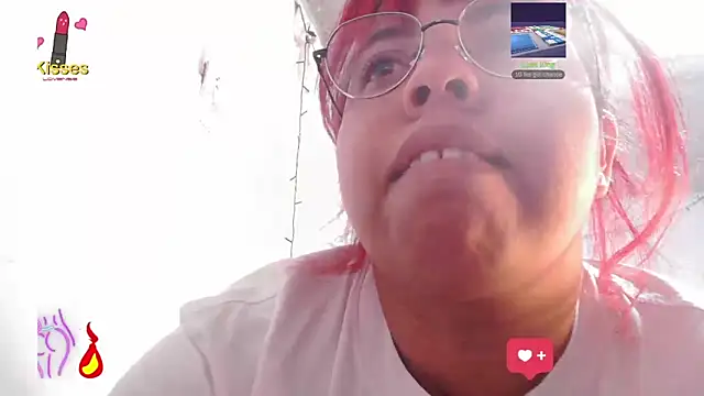 alexandraluv - Alexandraluv's free webcam