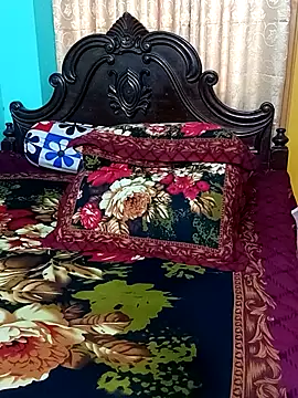 Webcam Model (Porimoni22) is live