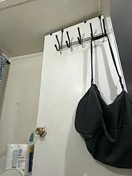 sexyhotstud12 webcam