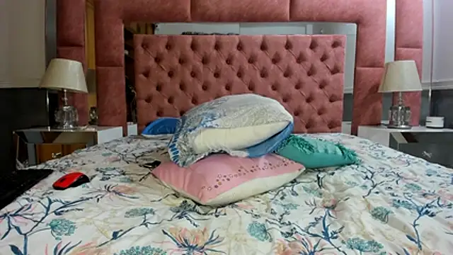 briana_wonder69xxx webcam