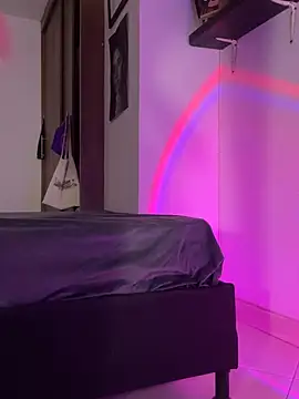 Webcam Model (HinaSweet)  is live.Free join now!