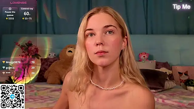 Aurora_Bennet webcam