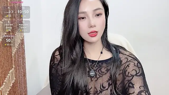 美女Janaya-88在线直播