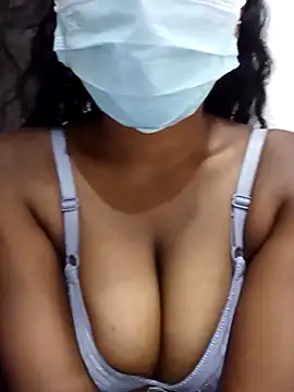 MickMicky Live Webcam on Stripchat