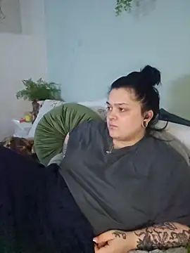 saucy-serenity - Saucy-Serenity's free webcam - UK Sex Cams