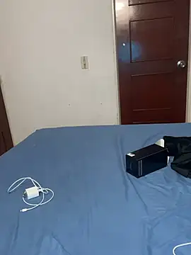 Webcam Model (Eve_Ritz) is live