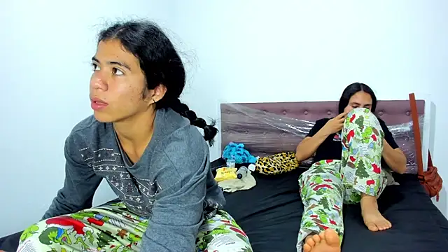 AshleyandCleo webcam