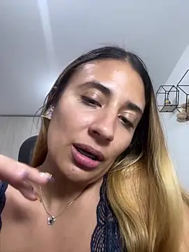 Megumi_Ivanov webcam