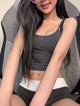 Webcam Model (Meilin_lin)  is live.Free join now!