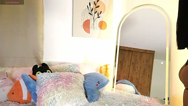 nikita_luan - Nikita_luan's free webcam - UK Sex Cams