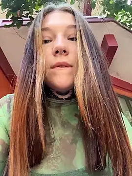 I'll be on air in a public place. I need to be careful, but I want to have fun 💦❤️