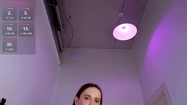 Vi_Luxy Live Webcam on Stripchat