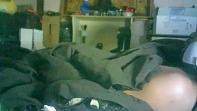 ON3YOULLN3VER_FIR3 webcam