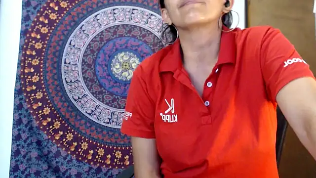 Lucyy_Naugthy webcam