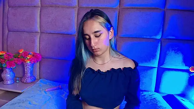 CharlotteStuart webcam