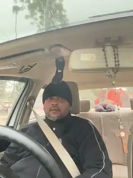 Dick_6inches_Delhi webcam