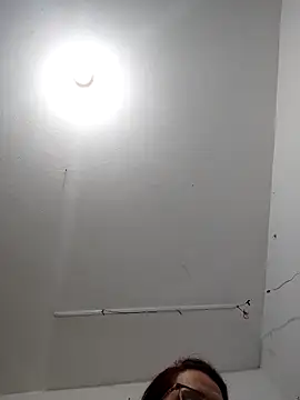 karlythoth@xh webcam