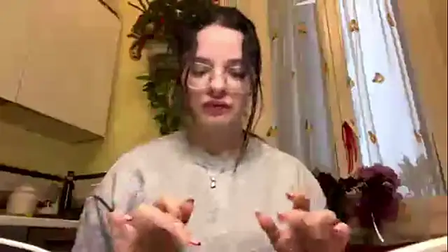 Leilla_Marusel webcam