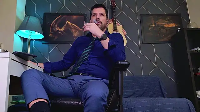 chriskox (Ask my age) - My cock need pleasure, - worship