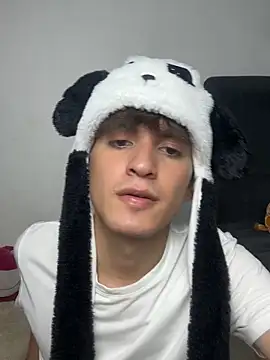 naim_theking (M twink) - 🐧 Show cum🐧