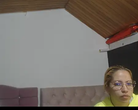 CATTALINAHOT Live Webcam on Stripchat