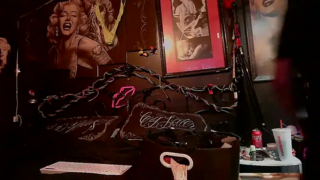 Splash_Queen420 webcam