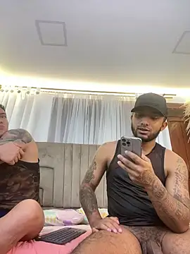 Webcam Model (Robin_Rief)  is live.Free join now!